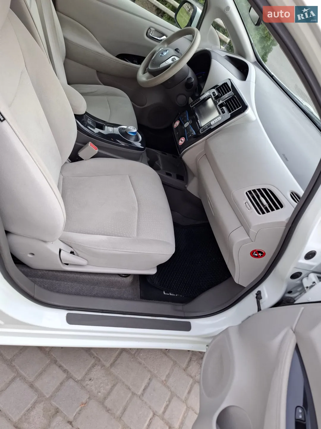 2013 Nissan Leaf - мініатюра 24
