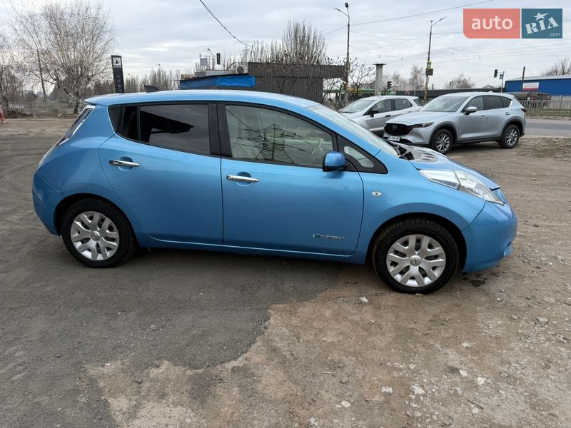Хетчбек Nissan Leaf 2012 в Дніпрі фото 6 Хетчбек Nissan Leaf 2012 в Дніпрі