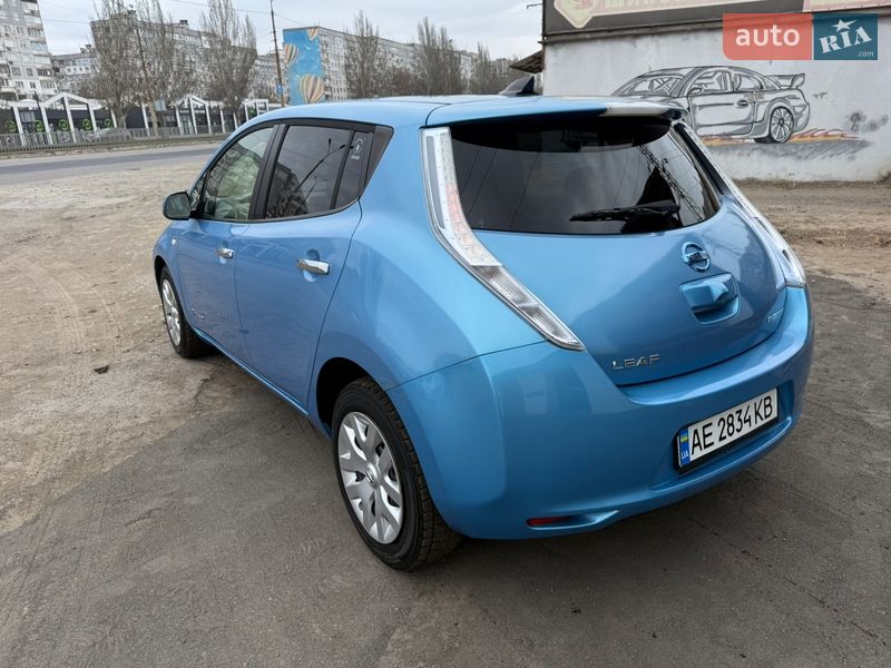 Хетчбек Nissan Leaf 2012 в Дніпрі фото 11 Хетчбек Nissan Leaf 2012 в Дніпрі