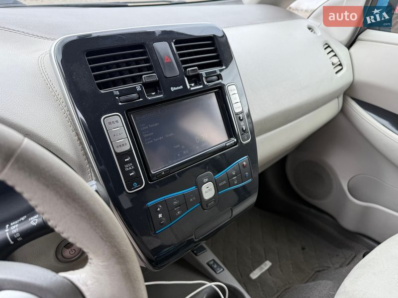 Хетчбек Nissan Leaf 2012 в Дніпрі фото 21 Хетчбек Nissan Leaf 2012 в Дніпрі