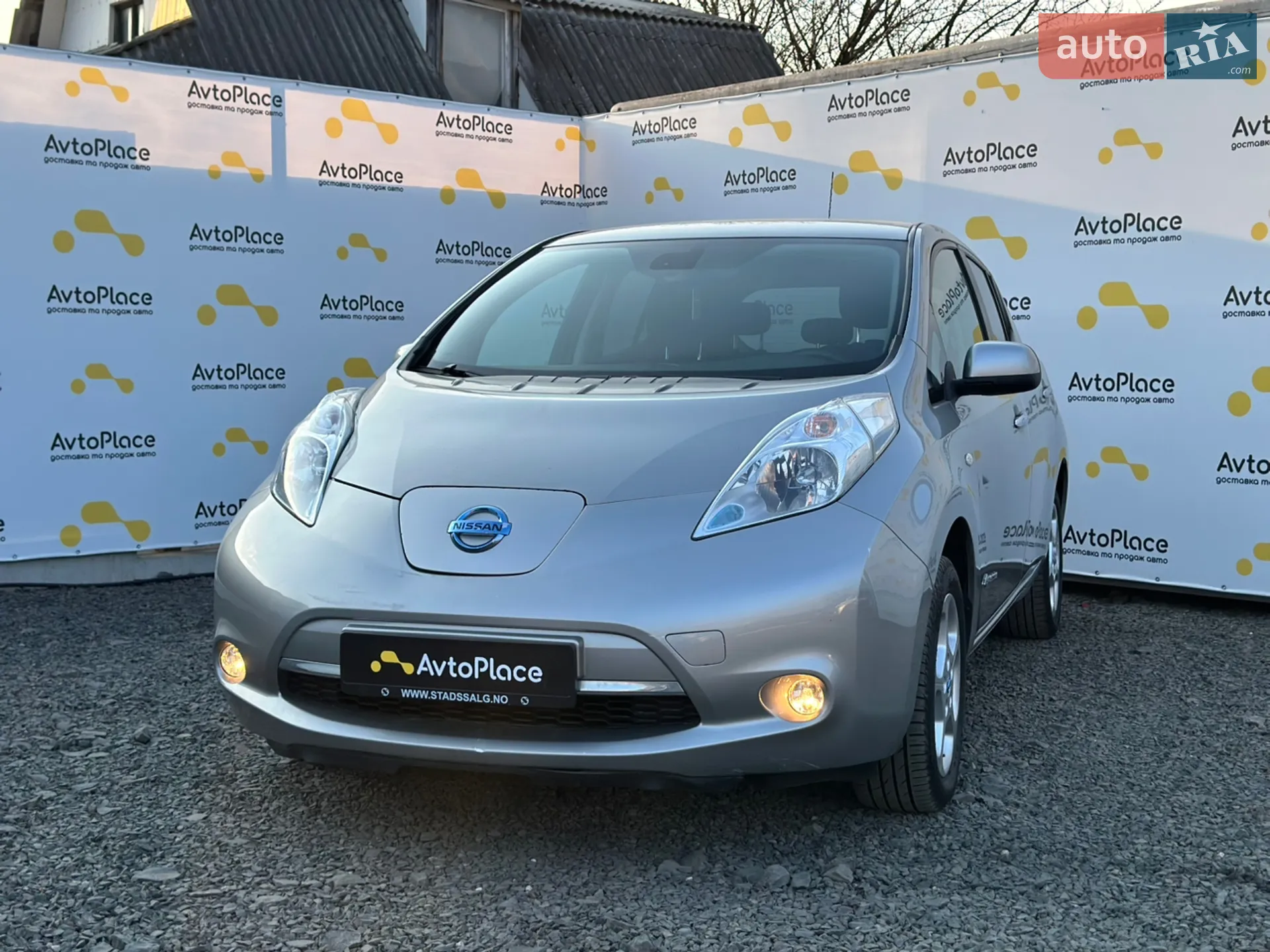 2017 Nissan Leaf - мініатюра 2