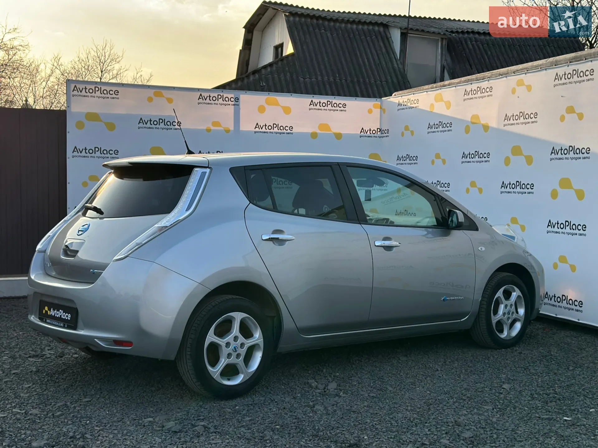 2017 Nissan Leaf - мініатюра 15