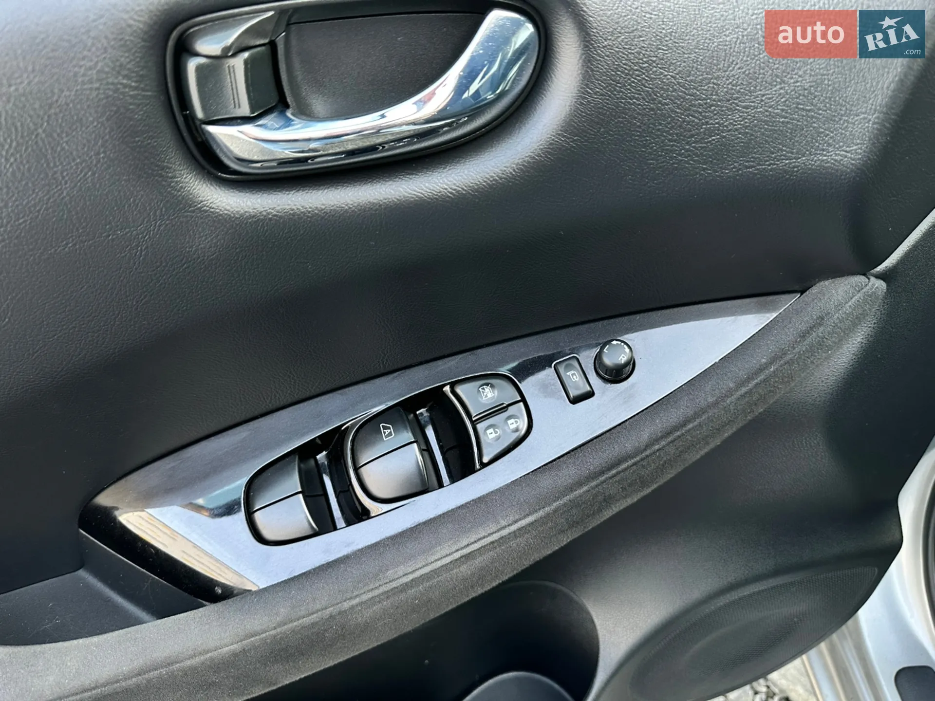 2017 Nissan Leaf - мініатюра 25