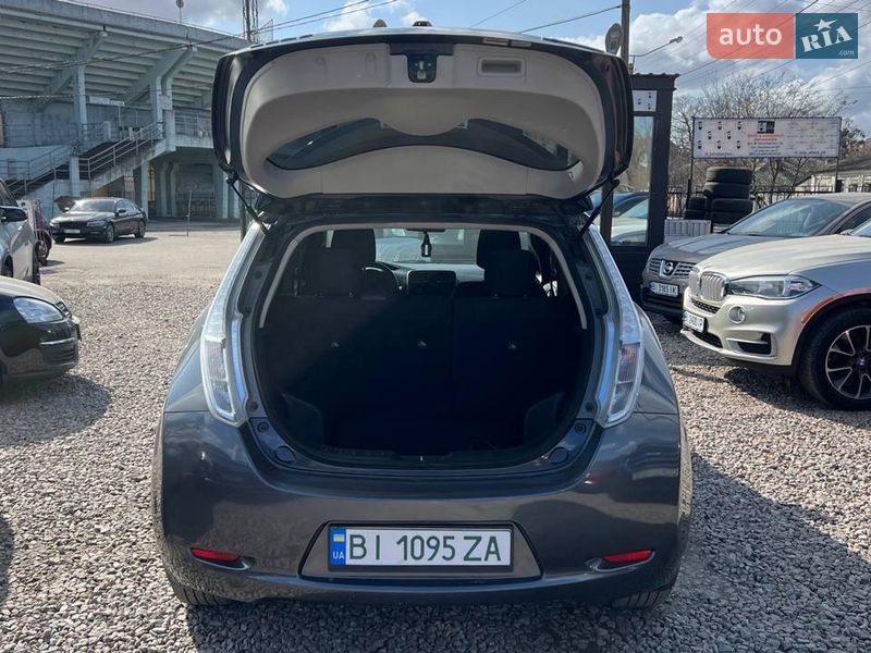 Хетчбек Nissan Leaf 2013 в Полтаві фото 8 Хетчбек Nissan Leaf 2013 в Полтаві