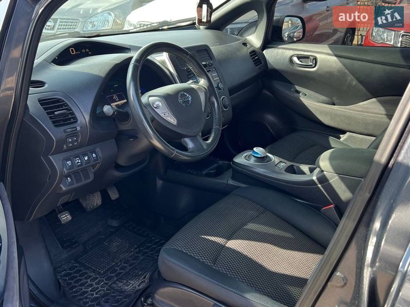 Хетчбек Nissan Leaf 2013 в Полтаві фото 18 Хетчбек Nissan Leaf 2013 в Полтаві