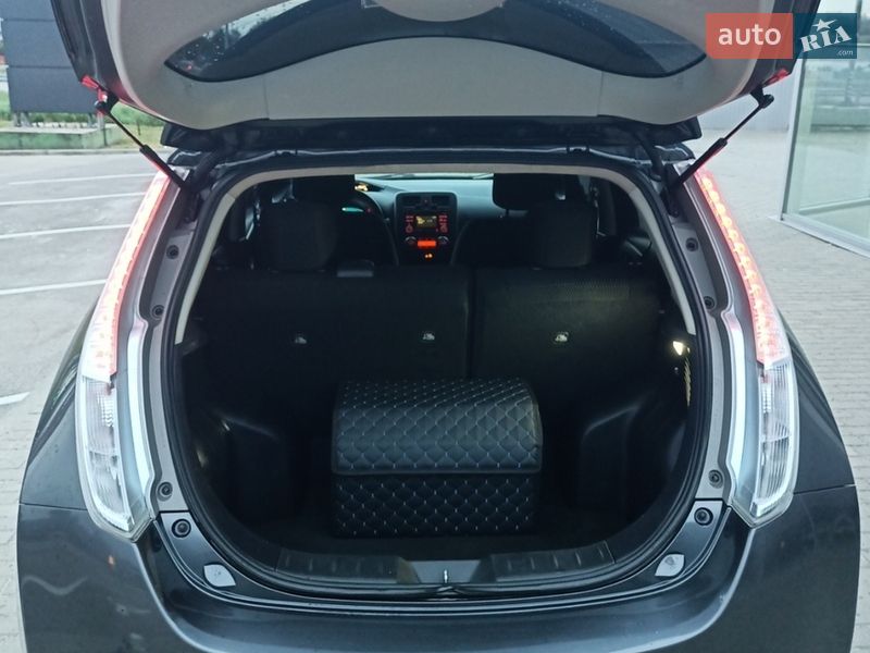 Хетчбек Nissan Leaf 2013 в Полтаві фото 23 Хетчбек Nissan Leaf 2013 в Полтаві