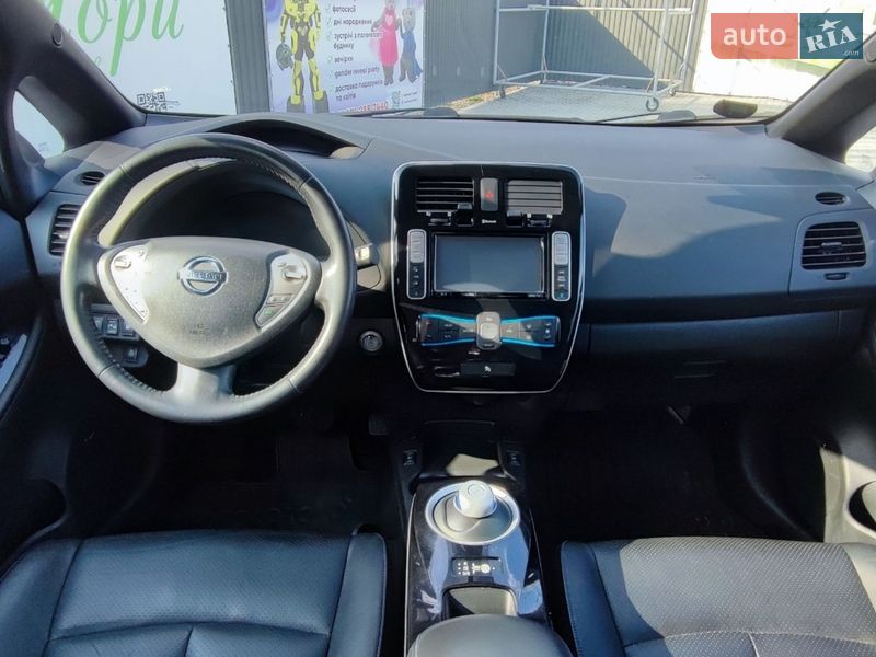 Хэтчбек Nissan Leaf 2013 в Каменец-Подольском