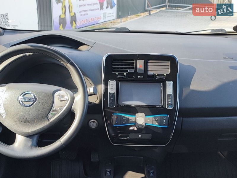 Хэтчбек Nissan Leaf 2013 в Каменец-Подольском
