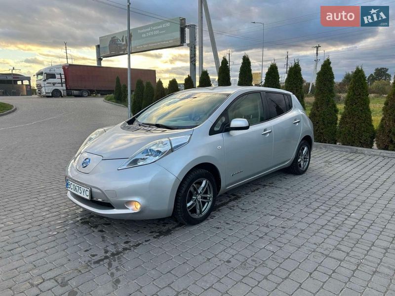 Nissan Leaf 2011