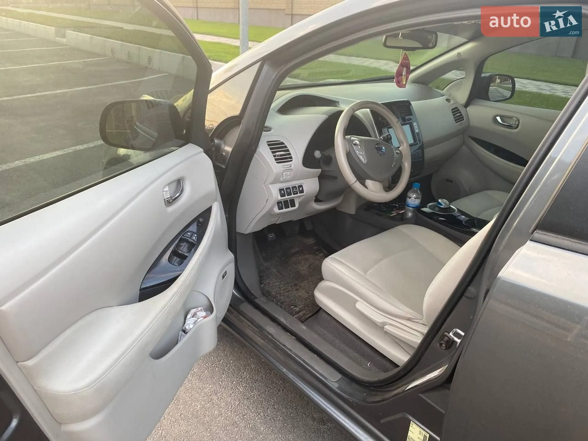 2014 Nissan Leaf - мініатюра 10