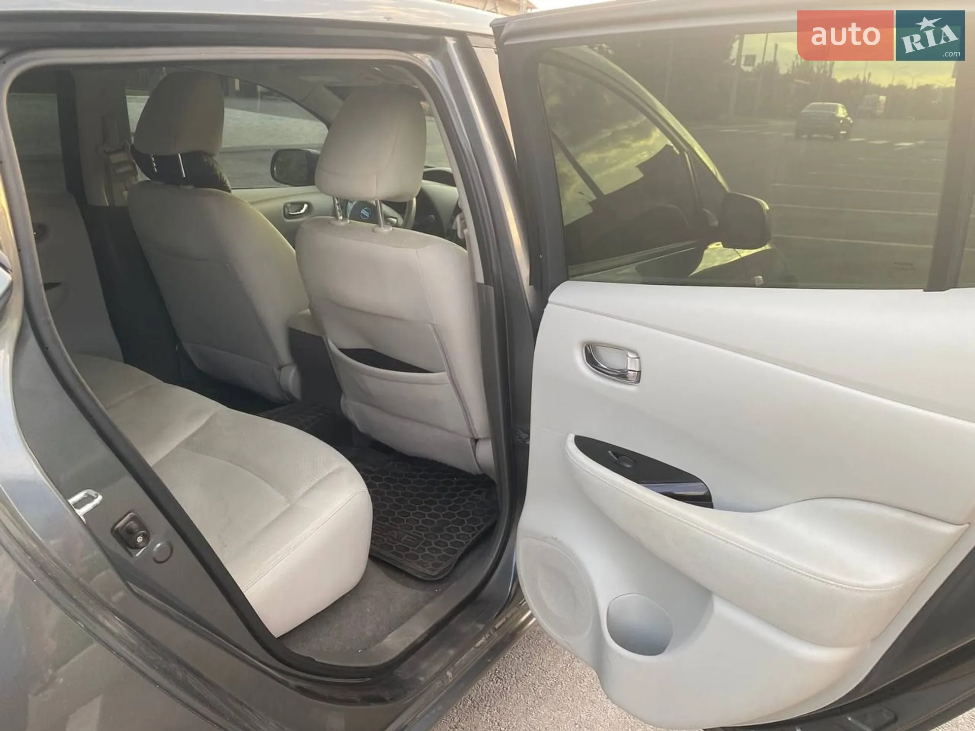 2014 Nissan Leaf - мініатюра 19
