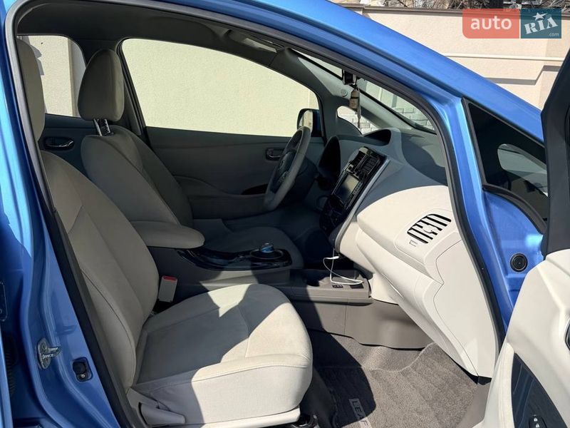 Хэтчбек Nissan Leaf 2012 в Одессе фото 6 Хэтчбек Nissan Leaf 2012 в Одессе