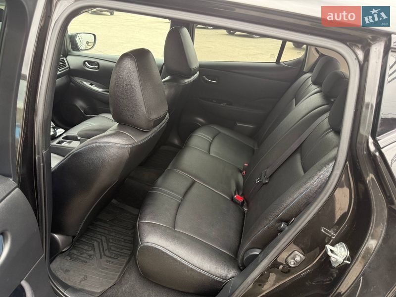 Хэтчбек Nissan Leaf 2018 в Киеве