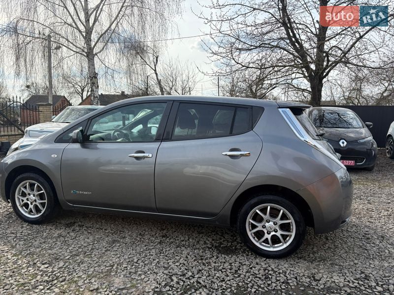 Хетчбек Nissan Leaf 2014 в Луцьку