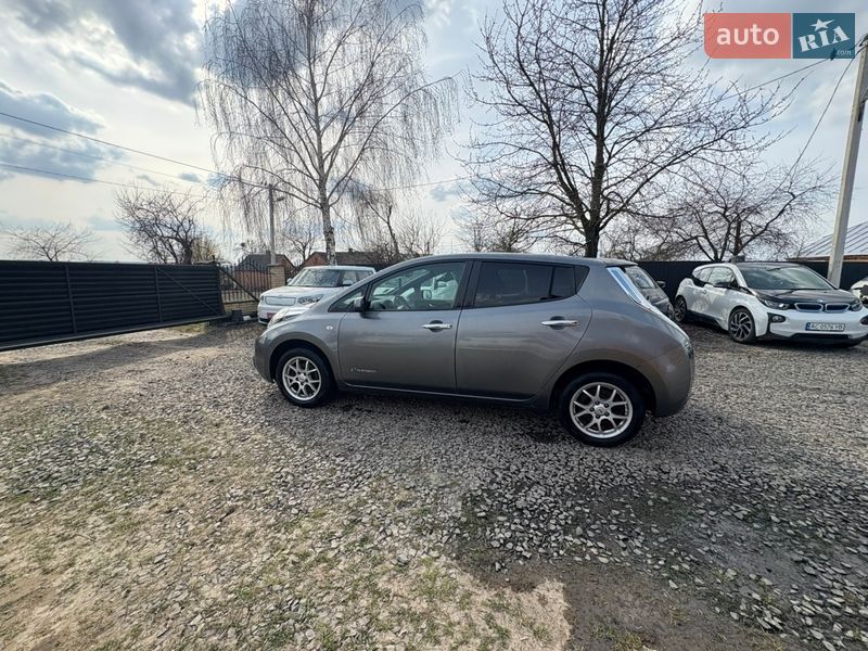 Хетчбек Nissan Leaf 2014 в Луцьку