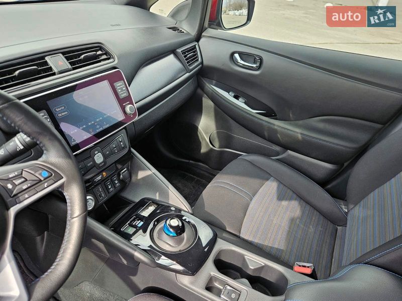 Хэтчбек Nissan Leaf 2024 в Днепре фото 29 Хэтчбек Nissan Leaf 2024 в Днепре