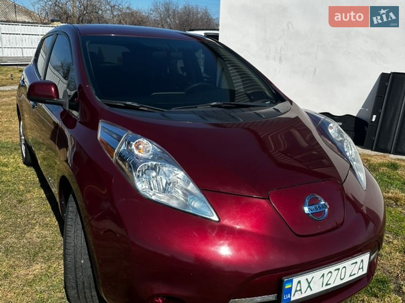 Хэтчбек Nissan Leaf 2016 в Полтаве фото 3 Хэтчбек Nissan Leaf 2016 в Полтаве