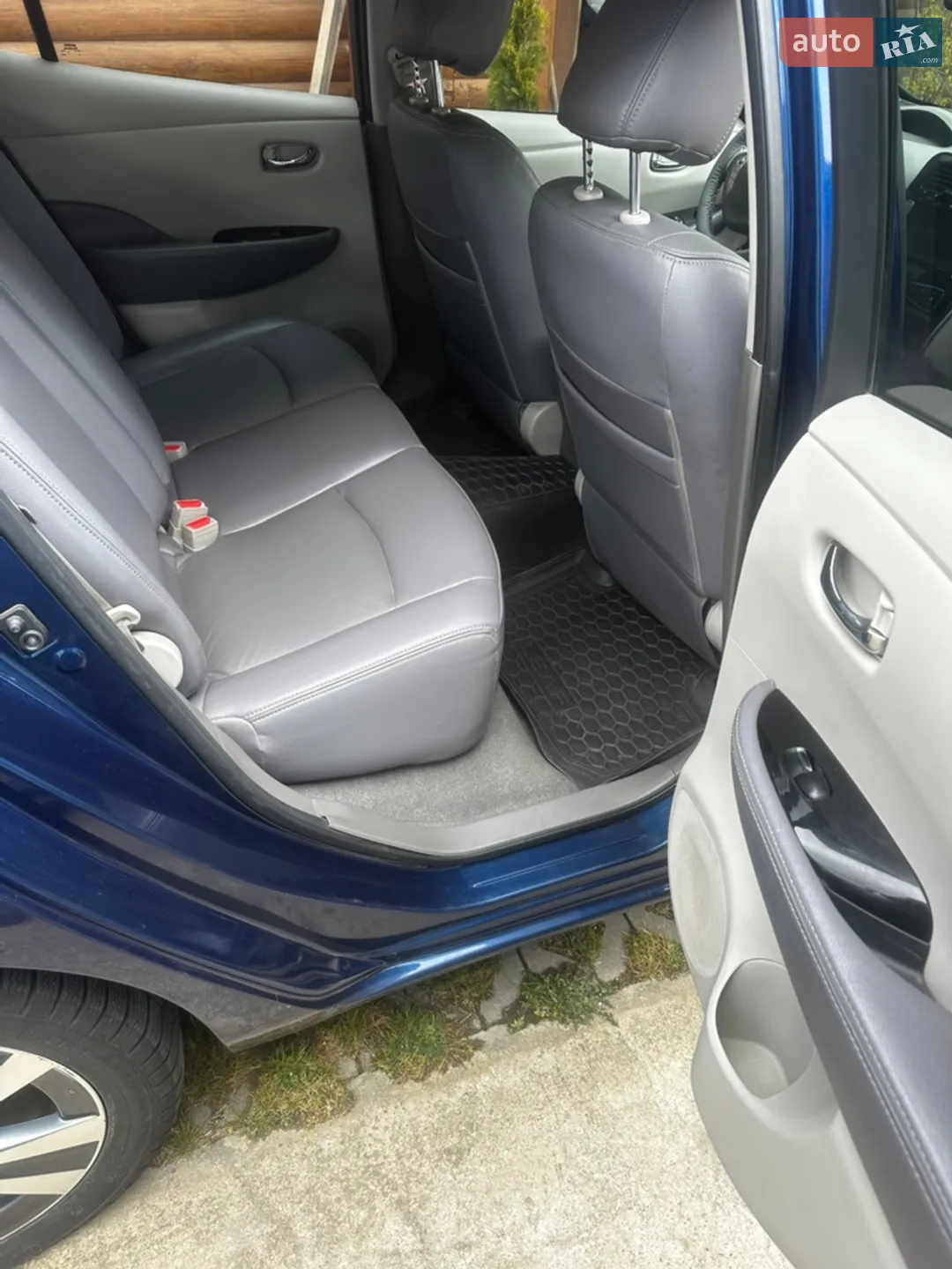 2015 Nissan Leaf - мініатюра 12