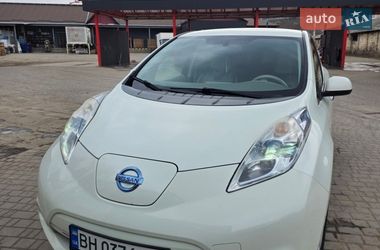 Хетчбек Nissan Leaf 2011 в Подільську