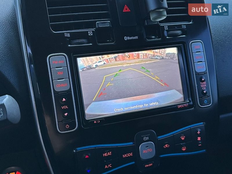 Хетчбек Nissan Leaf 2013 в Миколаєві