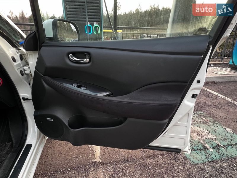 Хэтчбек Nissan Leaf 2016 в Умани фото 10 Хэтчбек Nissan Leaf 2016 в Умани