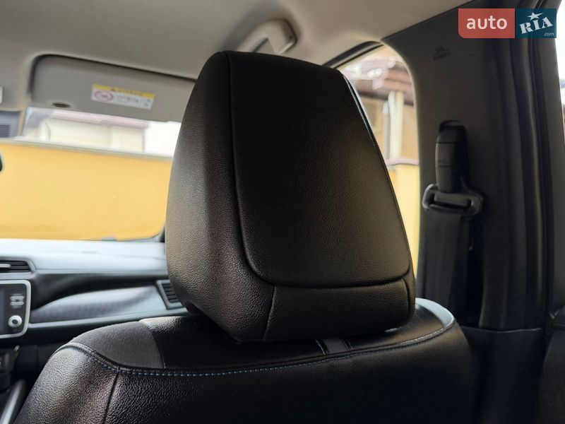 Хэтчбек Nissan Leaf 2020 в Львове