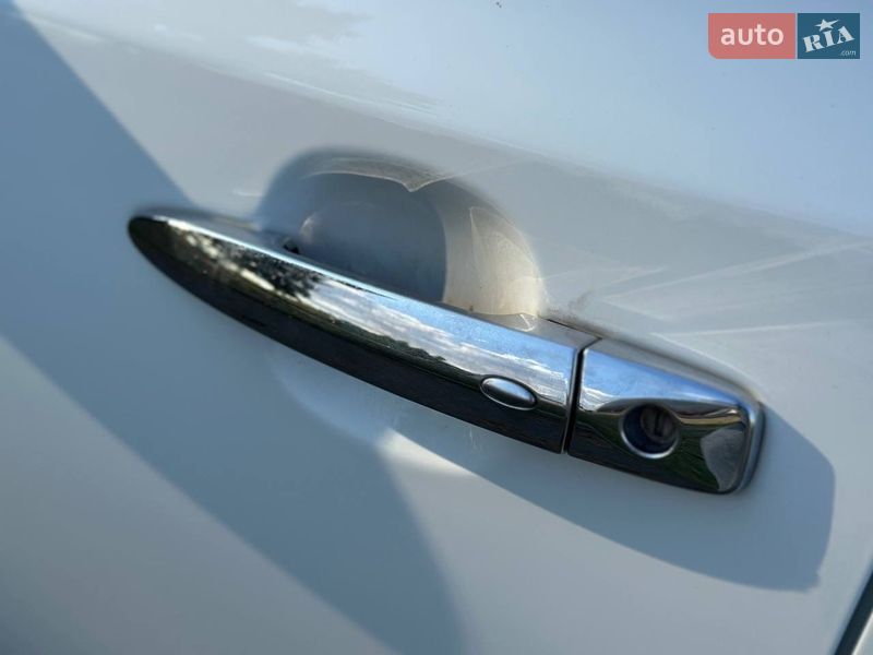 Хэтчбек Nissan Leaf 2015 в Желтых Водах фото 5 Хэтчбек Nissan Leaf 2015 в Желтых Водах