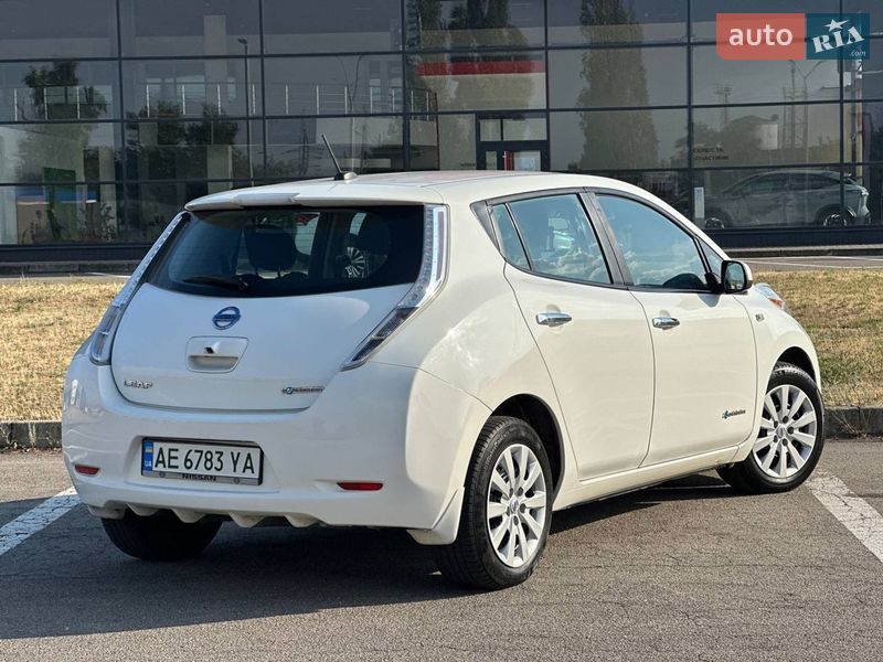 Хэтчбек Nissan Leaf 2015 в Желтых Водах фото 8 Хэтчбек Nissan Leaf 2015 в Желтых Водах