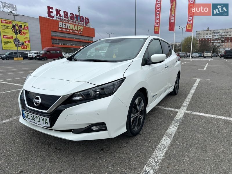 Хэтчбек Nissan Leaf 2018 в Черновцах