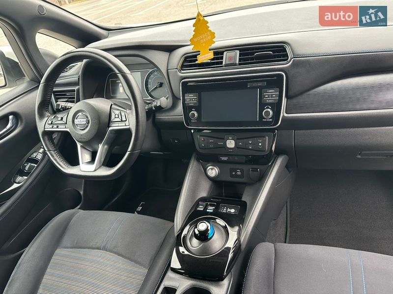 Хэтчбек Nissan Leaf 2018 в Черновцах