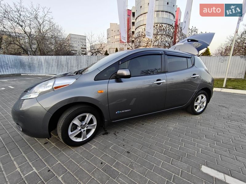 Nissan Leaf 2014