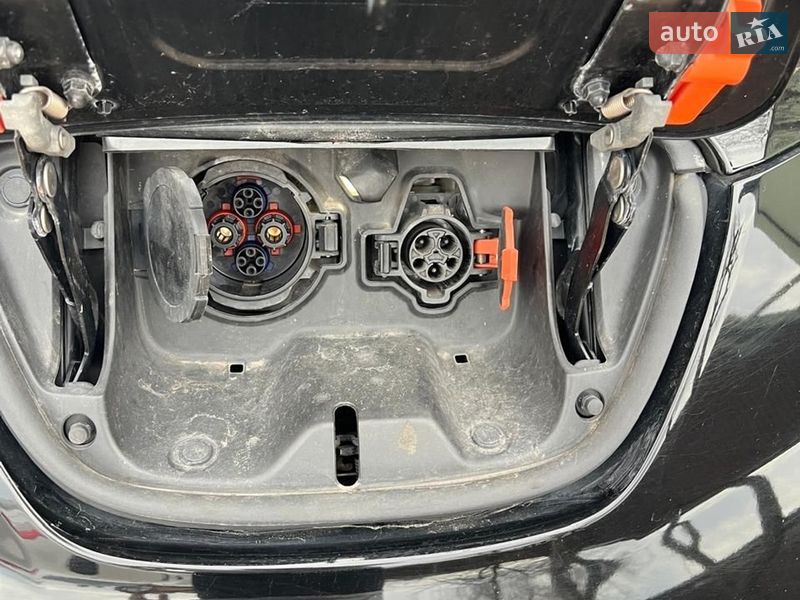 Хэтчбек Nissan Leaf 2013 в Днепре фото 14 Хэтчбек Nissan Leaf 2013 в Днепре