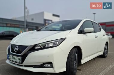 Хэтчбек Nissan Leaf 2020 в Софиевской Борщаговке