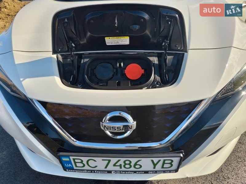 Хэтчбек Nissan Leaf 2020 в Софиевской Борщаговке фото 22 Хэтчбек Nissan Leaf 2020 в Софиевской Борщаговке