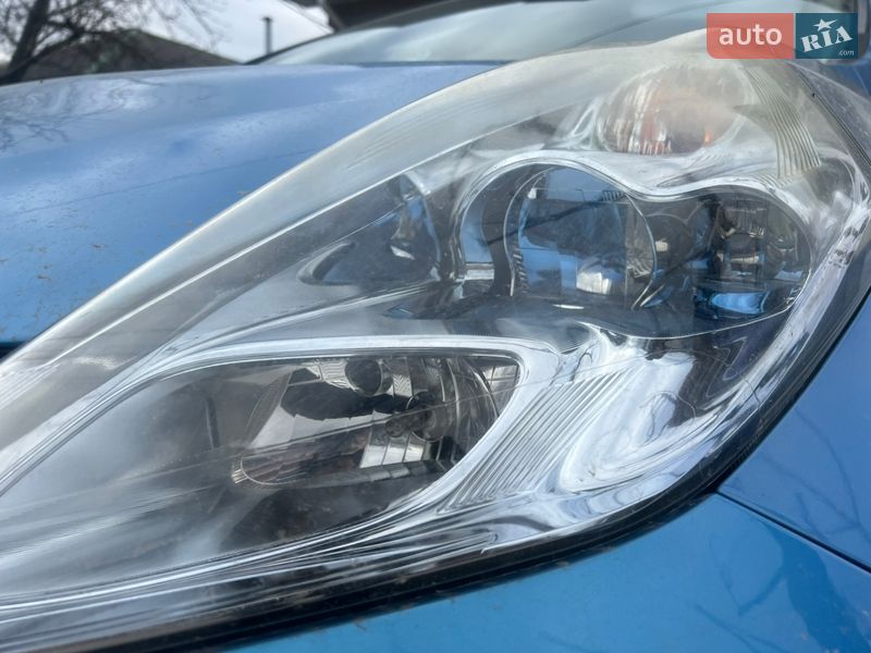 Хэтчбек Nissan Leaf 2012 в Кропивницком фото 4 Хэтчбек Nissan Leaf 2012 в Кропивницком