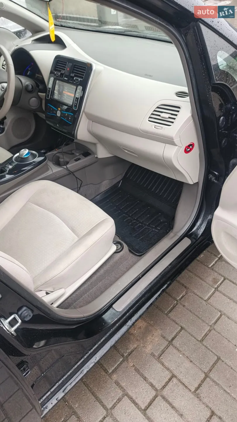 2012 Nissan Leaf - мініатюра 11