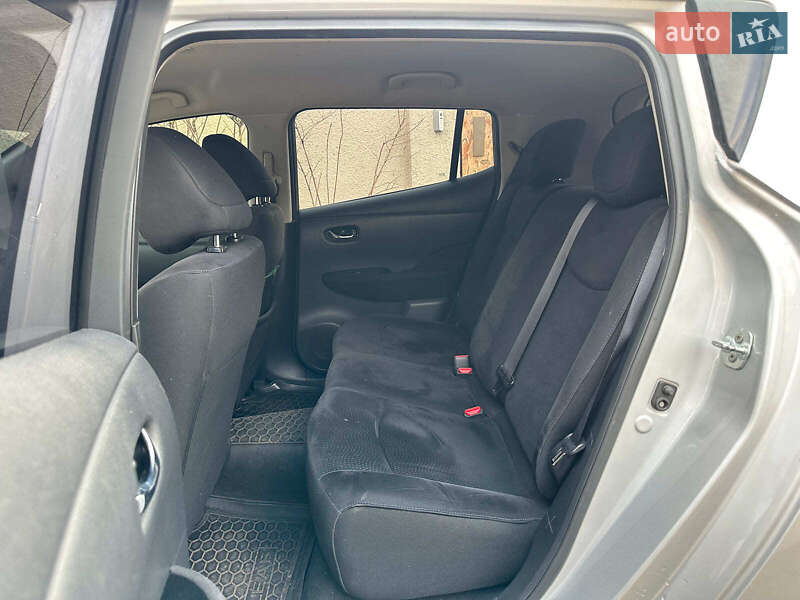 Хетчбек Nissan Leaf 2016 в Києві