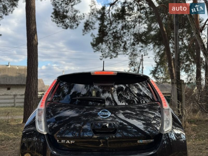 Хетчбек Nissan Leaf 2016 в Житомирі