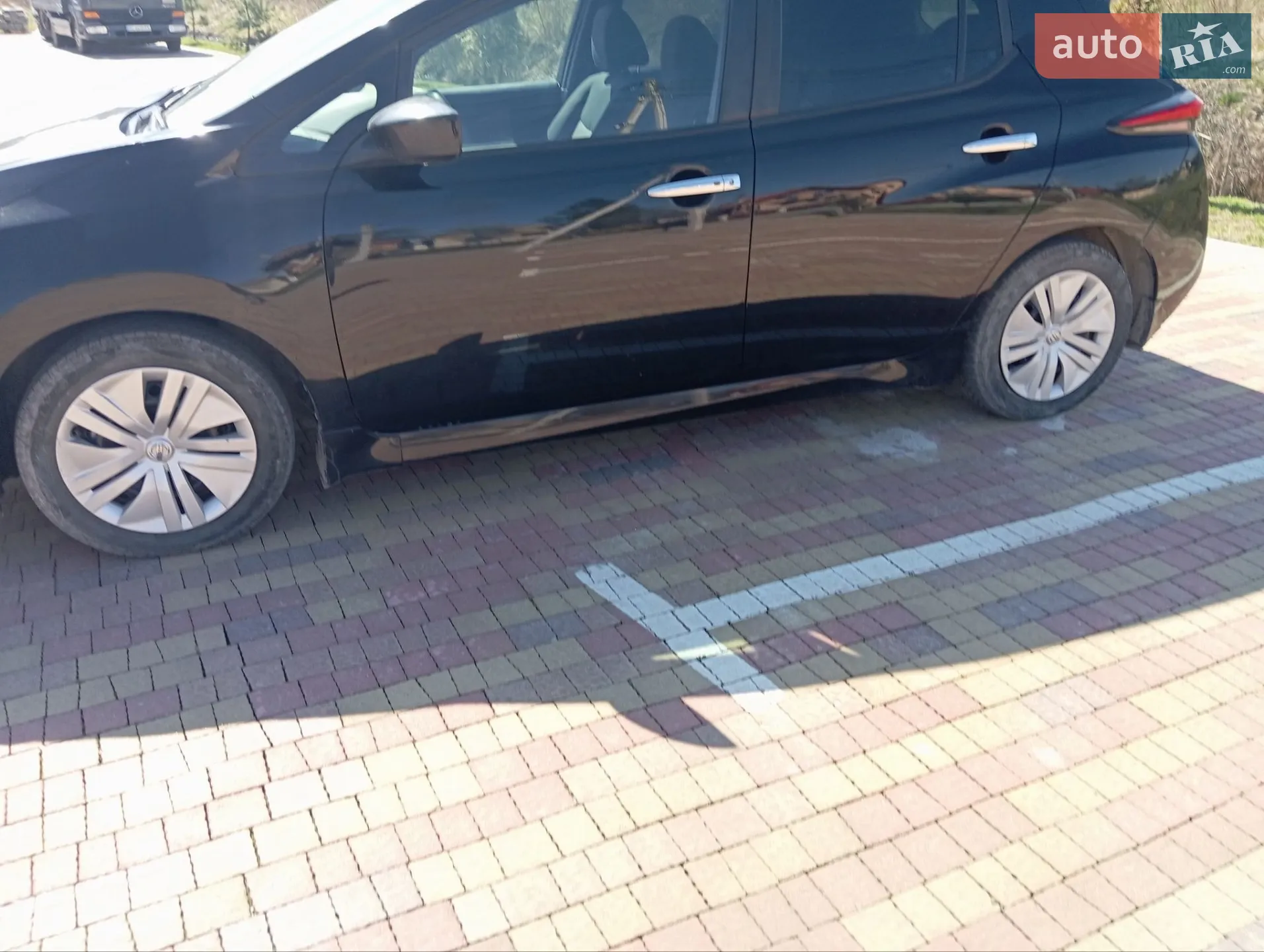 2020 Nissan Leaf - мініатюра 4