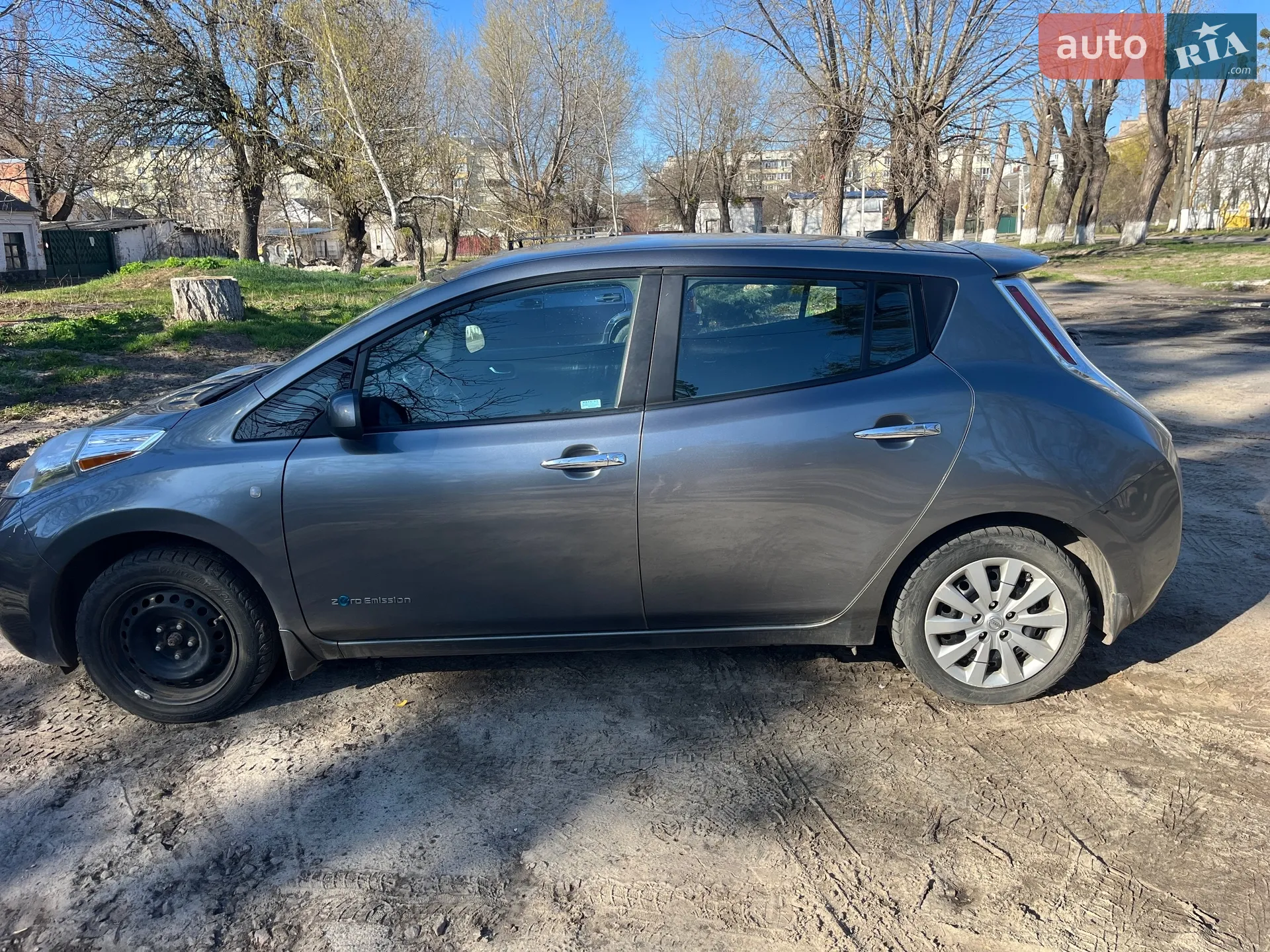 2015 Nissan Leaf - мініатюра 12
