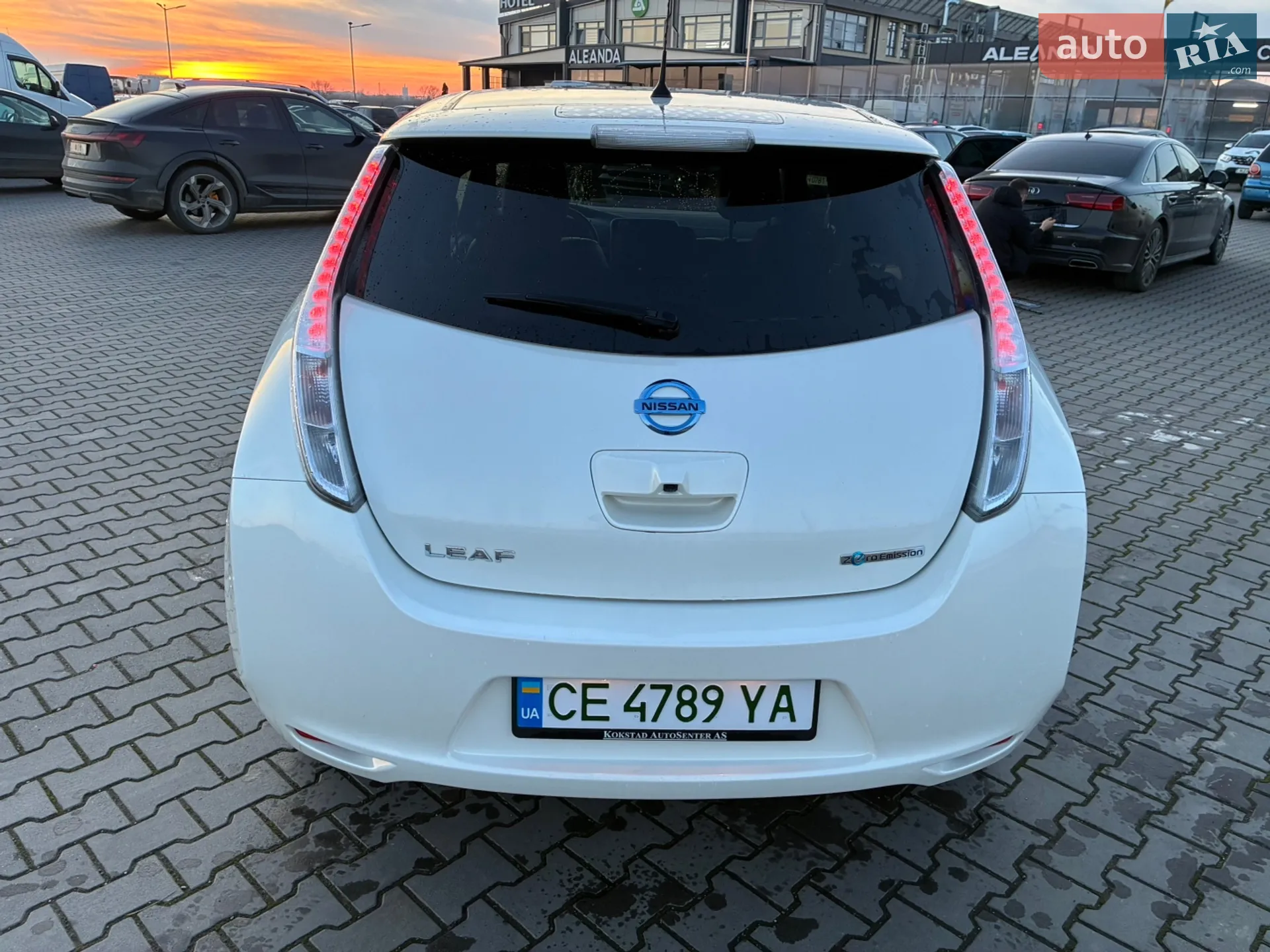 2017 Nissan Leaf - мініатюра 6
