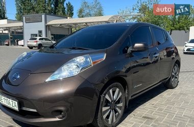 Хэтчбек Nissan Leaf 2016 в Николаеве
