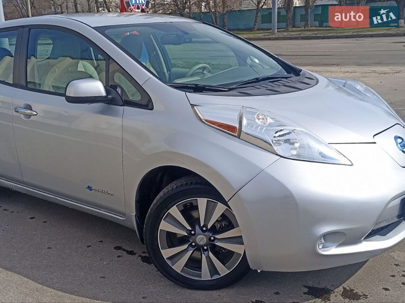 Nissan Leaf 2014