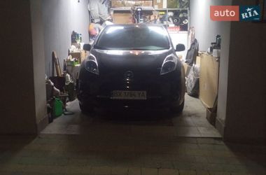 Хэтчбек Nissan Leaf 2013 в Ивано-Франковске