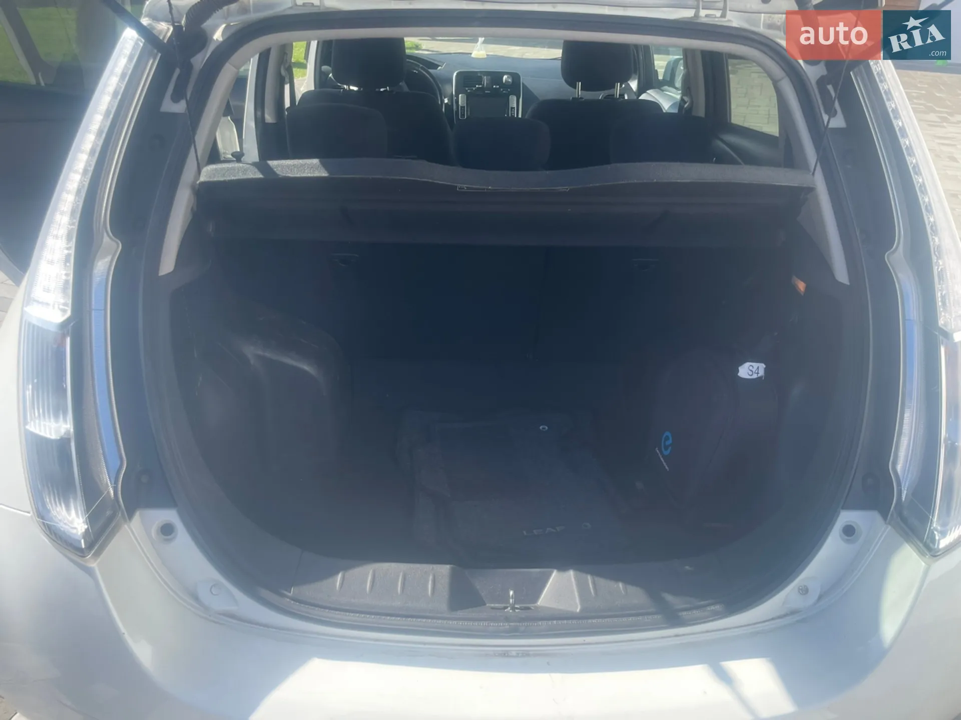 2016 Nissan Leaf - мініатюра 16
