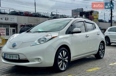 Хетчбек Nissan Leaf 2016 в Чернівцях