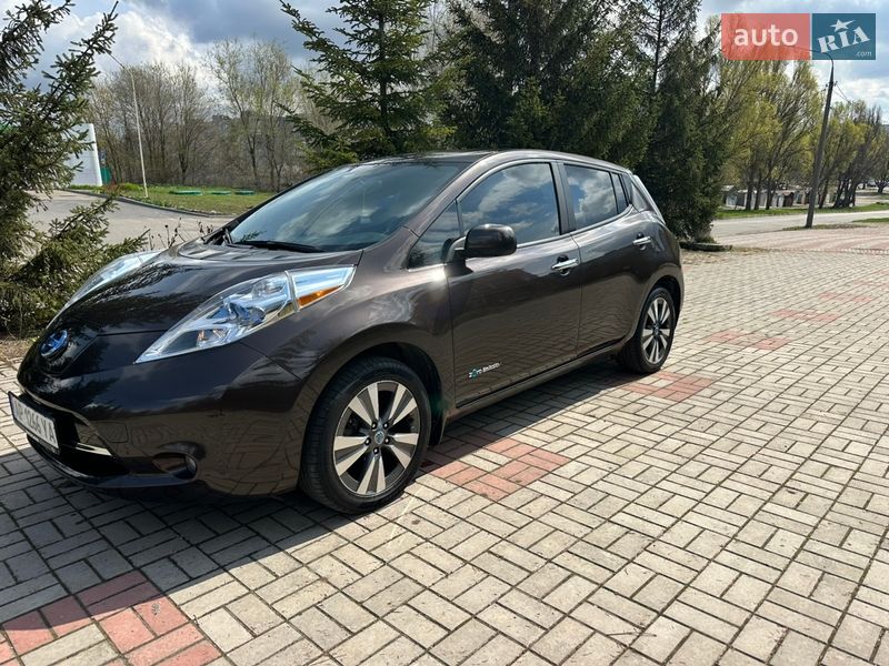 Хетчбек Nissan Leaf 2015 в Запоріжжі фото 6 Хетчбек Nissan Leaf 2015 в Запоріжжі