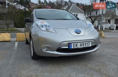Хэтчбек Nissan Leaf 2017 в Киеве