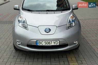 Хэтчбек Nissan Leaf 2015 в Львове