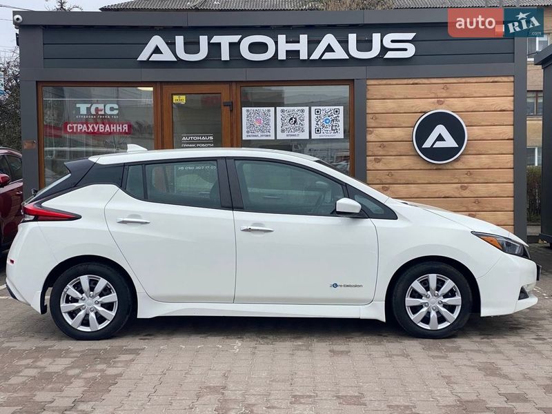 Хетчбек Nissan Leaf 2019 в Житомирі фото 4 Хетчбек Nissan Leaf 2019 в Житомирі